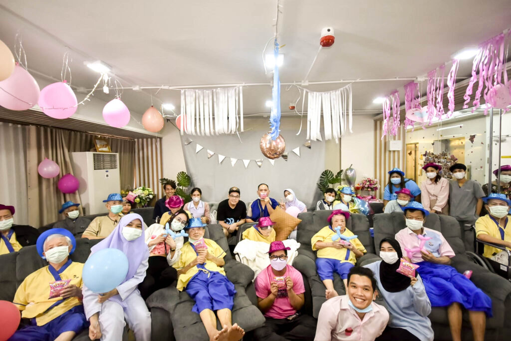 LINE_ALBUM_กิจกรรมวันวาเลนไทน์_๒๓๐๕๐๓_4