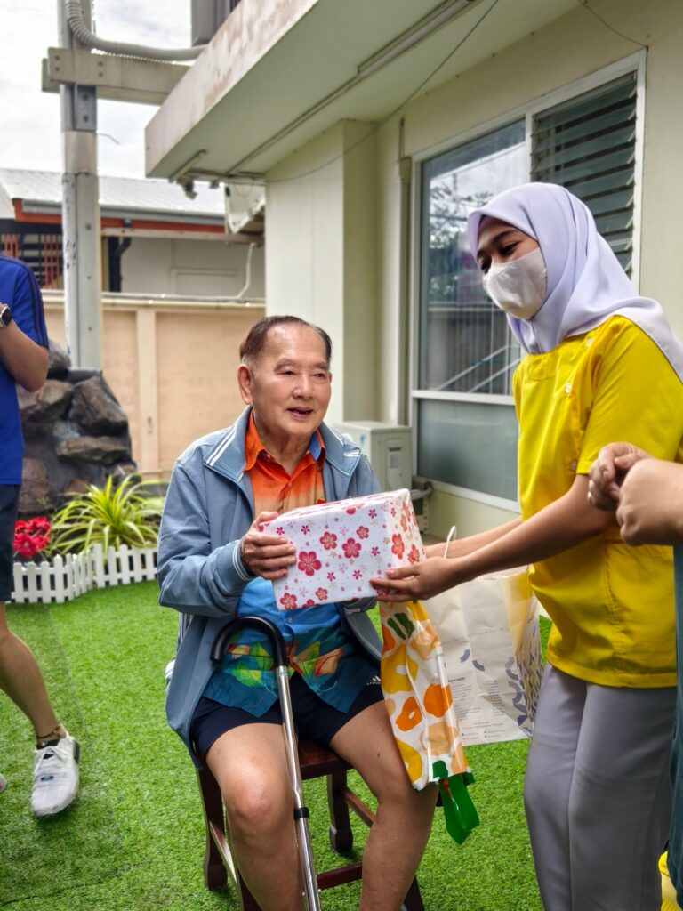 LINE_ALBUM_happy birthday_251217_2