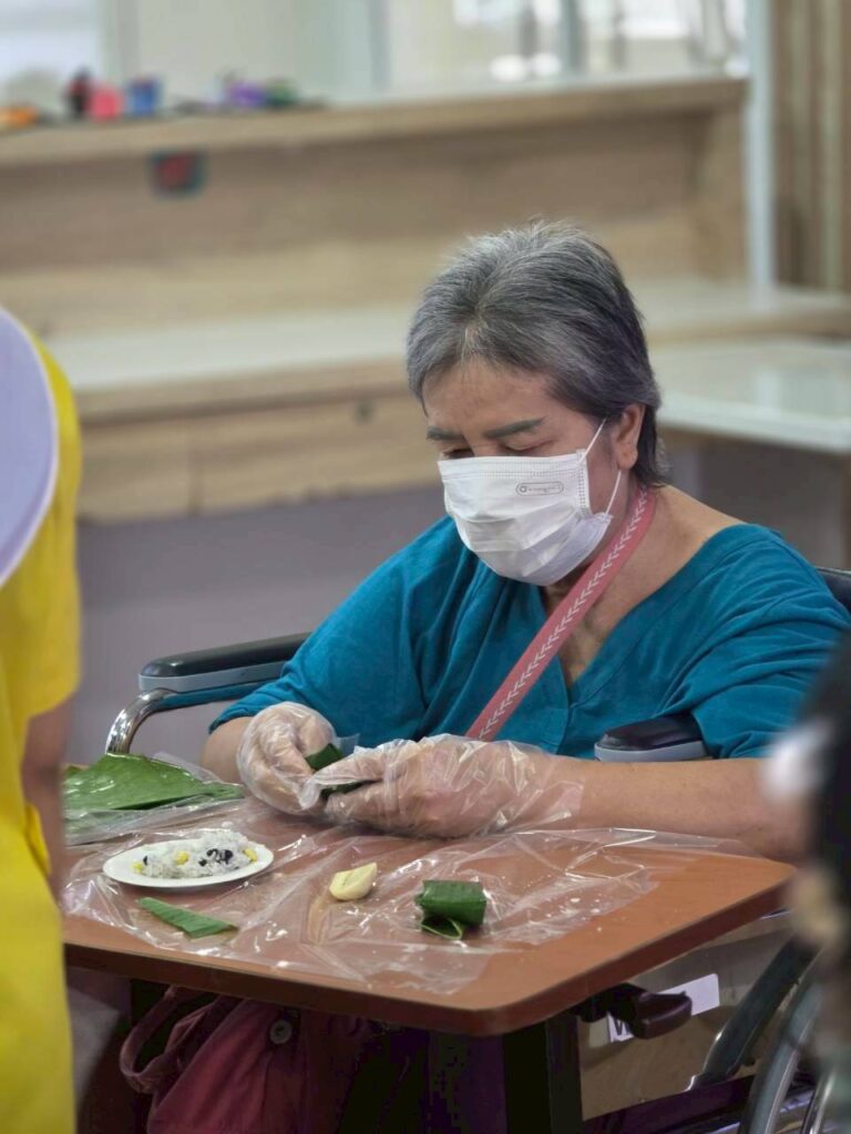 LINE_ALBUM_ข้าวต้มมัด_251217_4