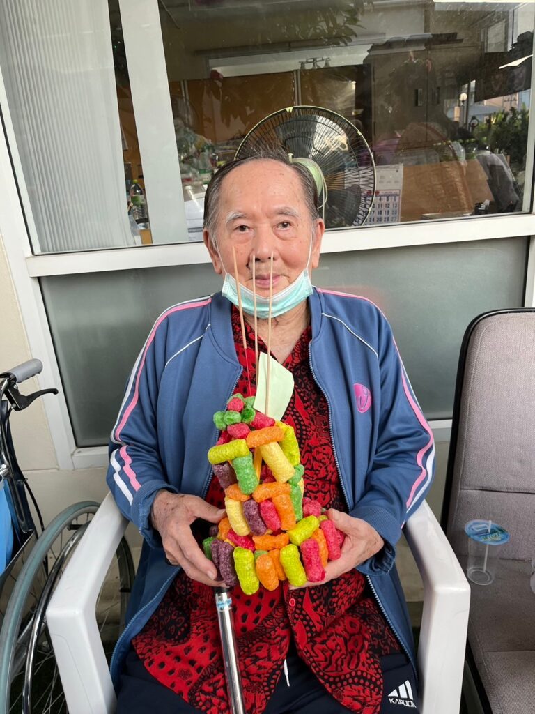 LINE_ALBUM_ลอยกระธง67_251217_3