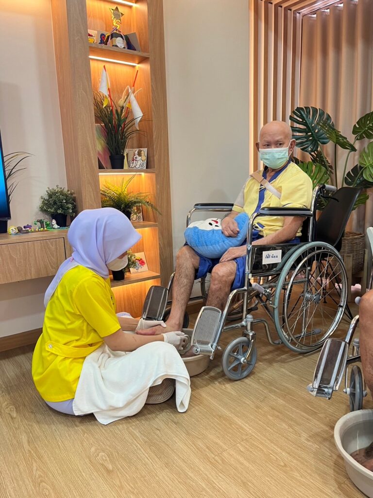 LINE_ALBUM_แช่เท้า67_251217_3